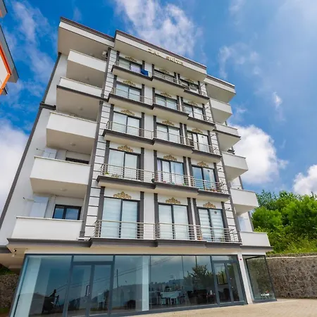 Zal Aparthotel 4*